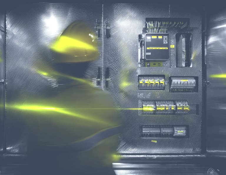 Instalacja okablowania niskiego napięcia